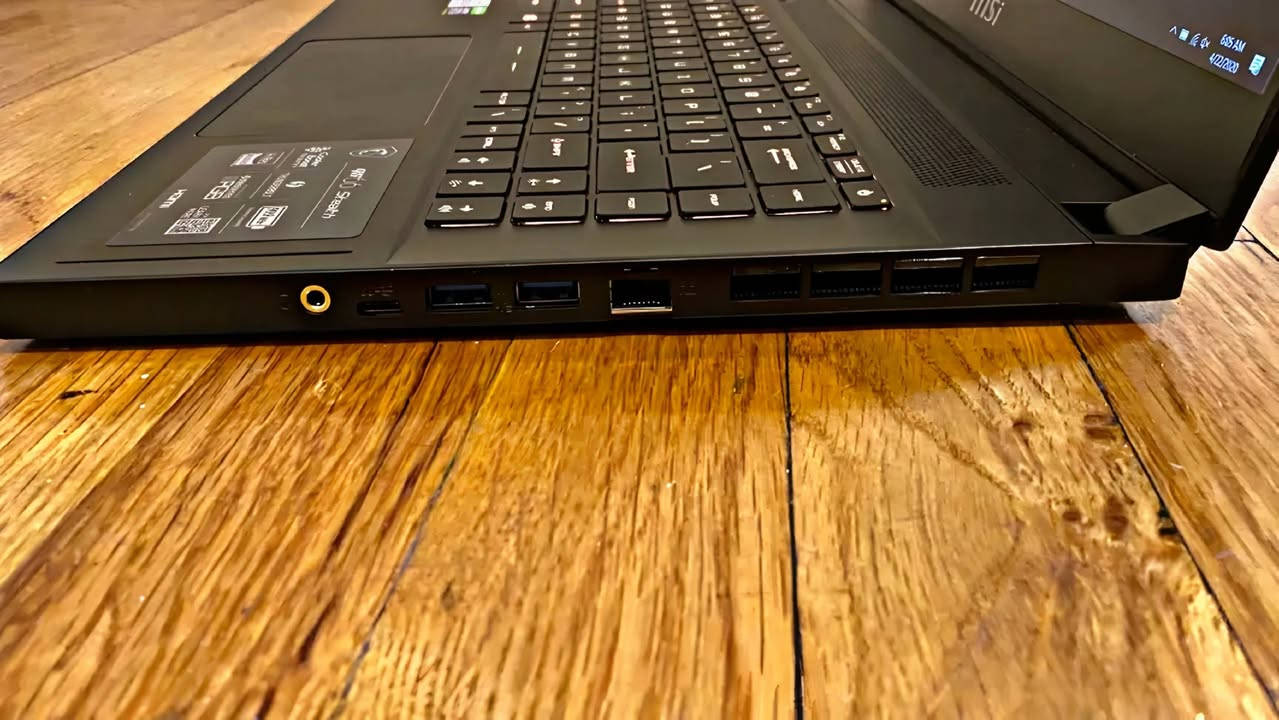السلام عليكم
لابتوب كيمنك للبيع 
لابتوب MSI STEALTH GS66  (جيل الثاني عشر ) للبيع 
المعالج core i7 -12700H (الجيل ثاني عشر)
الرام  (ddr5)  حجم 16GB  قابل للتطوير
الهارد (Ssd) 512 ssd  m.2  اللي يعتبر من اسرع انواع الهاردات 
كرت الشاشة الخارجي (Nvidia Geforce RTX 3070 TI) حجم 8 كيكا 
الشاشه حجم 15.6 انج ضد التوهج  والانعكاس  
نظافة تصل الى 98%
يحتوي كل 3 فانات قوية  للتبريد ❄️ 🌬️
 يحتوي على سماعتين ستيريو مدمجتين (Stereo Speakers)🔊🔊
باتري ليثيوم 6 خلايا شحن سريع 240 واط وشاحنته الاصليه 
  كيبورد ضوئي  فول RGB 7 الوان ليزري وبيهه منفذ تايب سي ورام وسيم كرت وكامره دقة 1080 الحاسبه مستخدمه شي قليل شخط واحد ‏ مابيه
بطارية 5 ساعات أو اكثر وحسب الاستخدام 
 بطارية قوية 🔋
  ‏وزن الابتوب خفيف ومناسب للتنقل
  ‏+
  ‏هدية 🎁
(ماوس+شاحنة اصلية 240W شحن سريع)
+++
هدية مع الابتوب
3 العاب+لعبة ببجي 120 فريم 
  ‏+
برامج
Microsoft office 2025
AUTOCAD 2025
PHOTOSHOP 2025

وافق ادمن❤️❤️
واتساب 
***********‬‏
