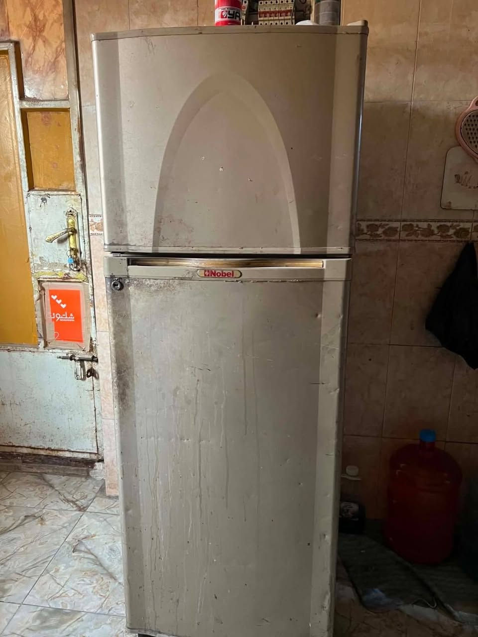 سلام عليكم  غراض بيت للبيع الشعب شارع الصحه  ***********
