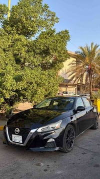 للبيع نيسان التيما 2021 SR بيها اربع قطع  ماشيه 168كيلو مواصفات رادارا...