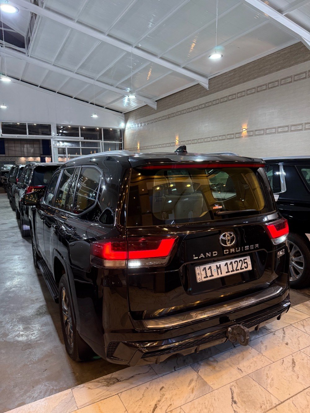 * لاندكروزر GXR لمتد بريم اصلي مستعمل مغلفة ppf بغداد 
* ⁠معرض الناجي بغداد معارض النهضة الشارع الثاني 
* ⁠سعد العبيدي (7700637589) (***********)
* ⁠الموديل : 2025 اسود مكفول مغلفه ppf 
* ⁠الفئة: GXR لمتد تنفس طبيعي 
* ⁠السعر (74.500 $) بغداد 
* ⁠اللون اسود رقم بغداد
* ⁠محرك 6 سلندر (4000 cc)
* ⁠العدد (17200 كم)مكفولة كفالة عامة 
* ⁠داخل جلد بيجي اصلي رادار خلفي مانع تصادم امامي الدعامية الخلفية نيكل 
* ⁠4 كامرات محيطية (360 درجة) ابواب شفط اصلي 
* ⁠دبل شاحن وايرليس خلفي
* ⁠لحاية (كت اصلي) امامي خلفي ايرباك عدد (8) صاج داخلي 
* ⁠بصمة تشغيل بصمات ابواب عدد (5) 
* ⁠شاشة امامية اصلية شاشات خلفية عدد (2) فتحة سقف (سلايت) 
* ⁠كراسي الامامية كهرباء وتبريد مقاعد (7) راكب دفع رباعي (4 * 4) 
* ⁠ثلاجة وسطية جنطة كهرباء تشغيل عن بعد شاحن واير ليس امامي حساس امامي خلفي ويل (20 انج)
* ⁠وباقي مواصفاتGXR المتد البريمر المعروفة 
* ⁠السعر (74.500 الف دولار )
* بغداد - معارض النهضة - الشارع الثاني - معرض الناجي هـ(***********)