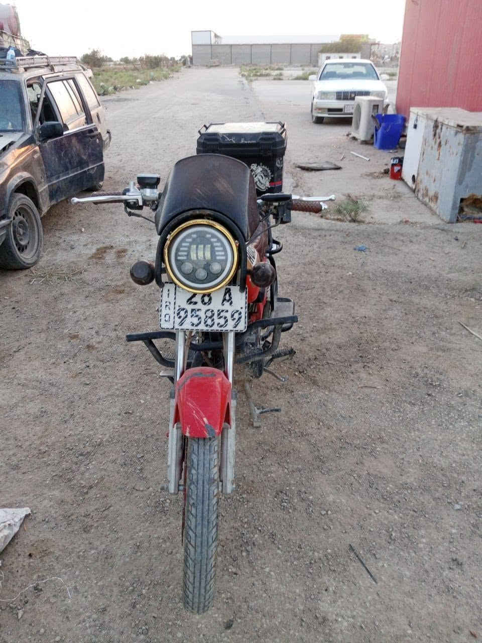 مكلف بل نشر دراجه سونك مديل 2020 طالعه 2026 دراجه نضيفه من البيت للشغل كلش نضيفه رقم وسنويه مداور ثاني يوم معتاز فلوسه رايده ب مليونين 250 وبيه مجال مكاني نجف هاذه رقمي ***********
