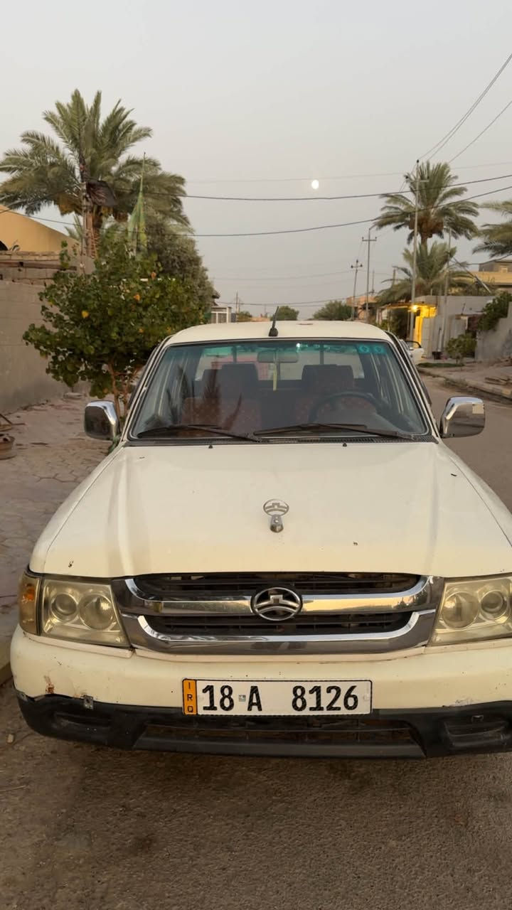 سياره دير صيني دبل قماره رقم بابل مشروع وطني السياره لبيع شرط التحويل مباشر سعر السياره ٣٥ ورقه وبيها مجال لاستفسار الاتصال على *********** مكان السياره واسط قضاء الزبيديه
