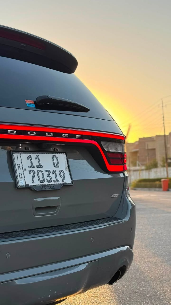 سلام عليكم
دوج دورنكو 2023 
GT plus 
فول للاخير خنك 
حادث بنيد وصور سونار مرفقة بالمنشور 
رقم بغداد بأسمي 
…..
لون سمنتي مميز
V6 فور ويل 
كير ومحرك كفالة 
مواصفاتها :
كشنات جلد تحكم كهرباء 
تدفئة كشنات امامي خلفي 
تبريد مقاعد امامي 
تدفئة ستيرن 
رادار امامي + جانبي 
هيتر مري 
تحديد مسار وخروج عن المسار 
سلايد طكتين 
كامرة دوارة 
شاشة كبيرة 
سستم صوت 
كشنات حضن 
صندوك كهرباء 
دخول ذكي 
تشغيل عن بعد 
حساسات جانبية وخلفي
شفتات ستيرن 
وباقي مواصفات رادلها جريدة يلا تخلص 
… 
السيارة عليها ادامة كاملة للاخير مصروف 3000$ 
من صدر امامي خلفي جديد اصلي 
تخم تاير انتاج 26
بلكات نوزلات عبوة فيول بم ومساعد 
فلاتر ودهون يم الحسام 
عليها بوليش سنة ضمان 
السيارة متعوب عليها كلش هواي وستعمال شخصي للدوام ولبيت فقط 
____________
مكاني بغداد الدورة شارع ابو طيارة 
السعر ( 258$) وبيها مجال 
الهاتف :***********
