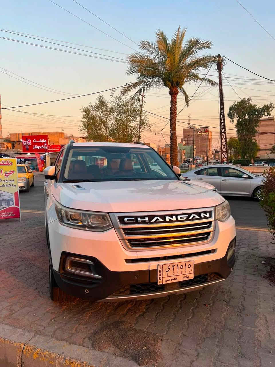 ‏CS95 360T

✨ المواصفات:

* موديل: 2019
* محرك 2.0 تيربو GDI
* قوة 233 حصان
* قير أوتوماتيك 6 سرعات
* 7 مقاعد
* داخلية جلد لون بني
* شاشة وسطية كبيرة
* فتحة سقف
* تحكم بالمقود
* حساسات أمامية وخلفية
* كاميرا خلفية
* تشغيل بصمة/دخول ذكي
* مثبت سرعه
* السيارة كفاله عامه فول ١/١

📍 الموقع: بغداد السيديه

💰 السعر: [١١٧
📞 للاستفسار: ***********
