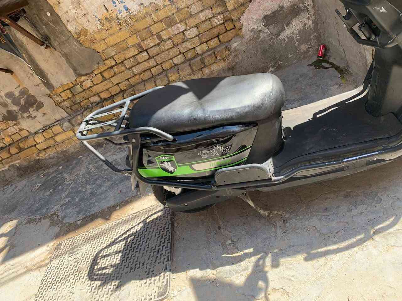 سلام عليكم  دراجه شحن شركه ساو بطاريات صار 4 شهور مبدلهن  دراجه نضيفه سعر 600 وبي مجال للإستفسار الاتصال على الرقم ***********
