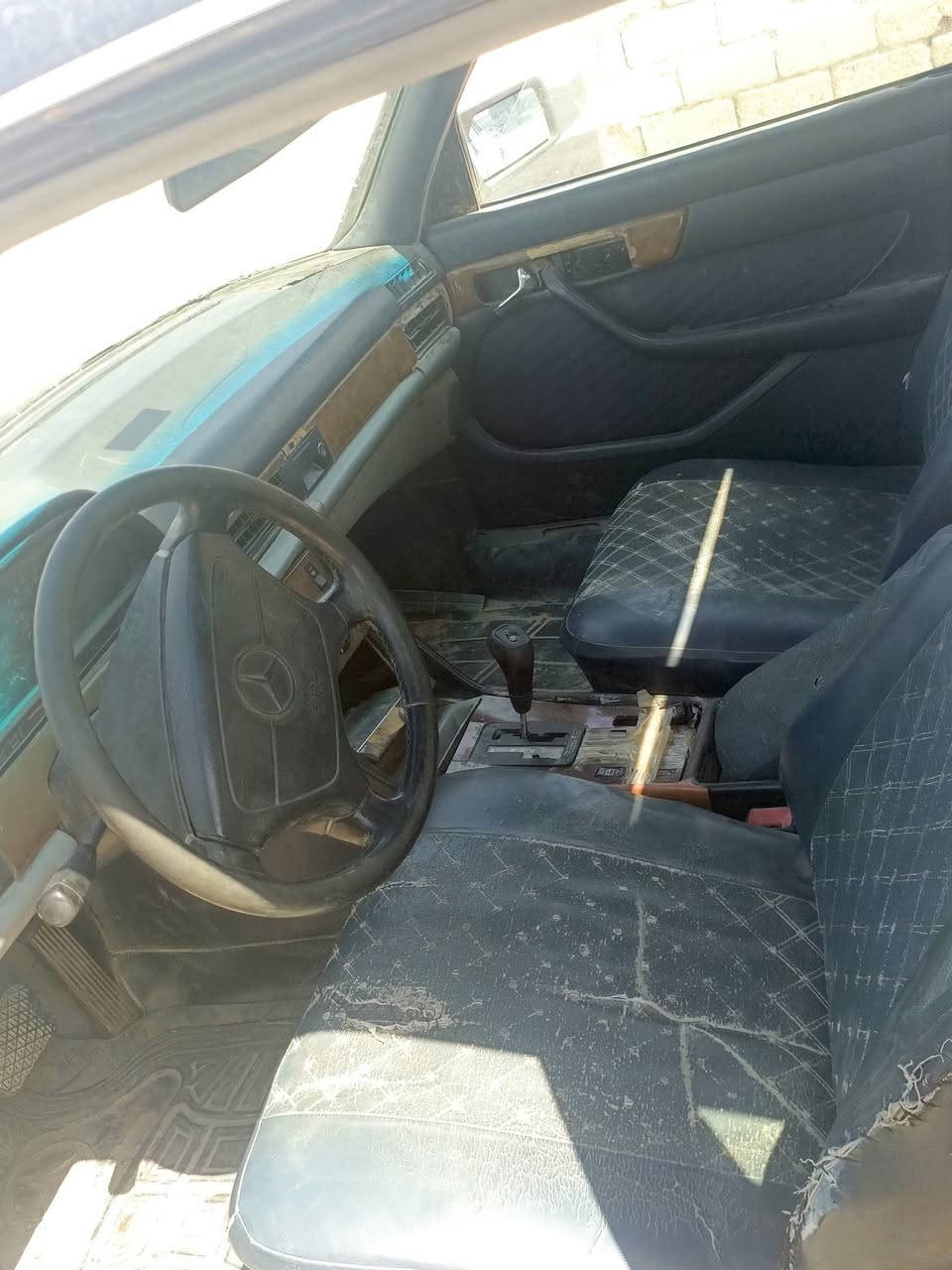 مارسدس موديل 91محرك بلادي فقط الكير موزين تخم تأير  ويل كب جديد  قرفه حلوه تحويل مباشر الشراي ينتصل السعر 30وبيها مجال /***********/👉

