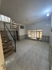 دار للايجار المساحه 200م غرفتين صاله مطبخ كليدور مجمع صحيات حي الصحه خ...
