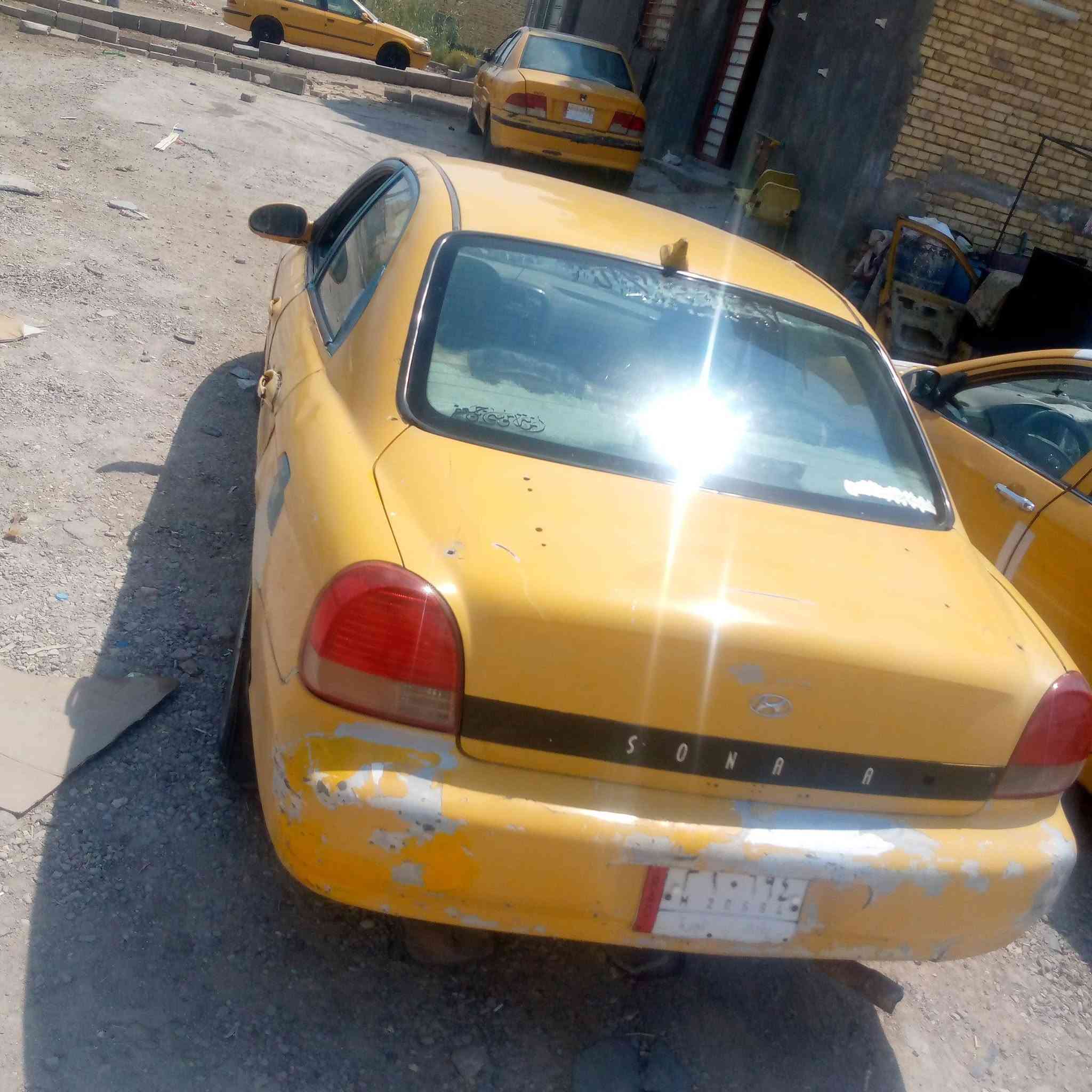 السلام عليكم سوناته موديل 2002 رقم بغداد راعيه موجود تخم تاير مكينه وكير جدد حداديه جديده السعر 16وبيه مجال ***********
