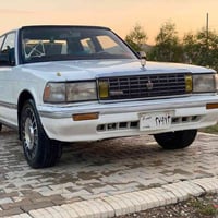 سيدان كراون • موديل ١٩٩٠ • مايباخ لوك