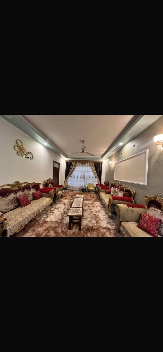 السلام عليكم
بيت للبيع مساحه ٢٠٠ م
في منطقه ابي غريب الزيتون شارع البلديه قرب الجوازات
البيت ثلاث طوابق
الارضي غرفتين نوم وصاله ومطبخ وحولي مع الصحيات
الطابق الثاني ٤ غرف نوم مع الصحيات ٣ حمامات
الطابق الثالث غرفتين نوم مع حمام وصاله السقف سندويج بنل
للاستفسار الاتصال او واتساب مع صاحب الدار
***********
