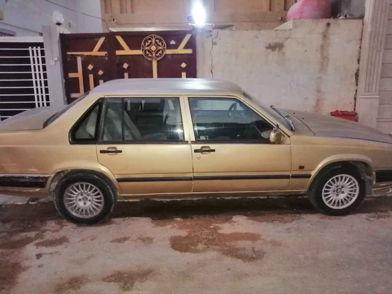 فولفو 940 لون ذهبي موديل 1992السياره بسمي تحويل ثاني يوم السنويه ل2029حداديه جاهزه تخم تاير جديد كهربائيات جاهزه تبريد شغال كير ومكينه مكفولات لايت عالي شمسي رقم الهاتف  *********** النجف, العراق
