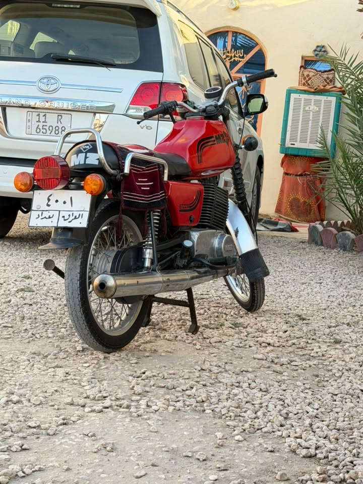 امزتً لبيع سايس 4 لبه وفلاوينً جددً المطاورً ما اثذبً عليه الف 

سعر 1500 مكانه نجف ***********
