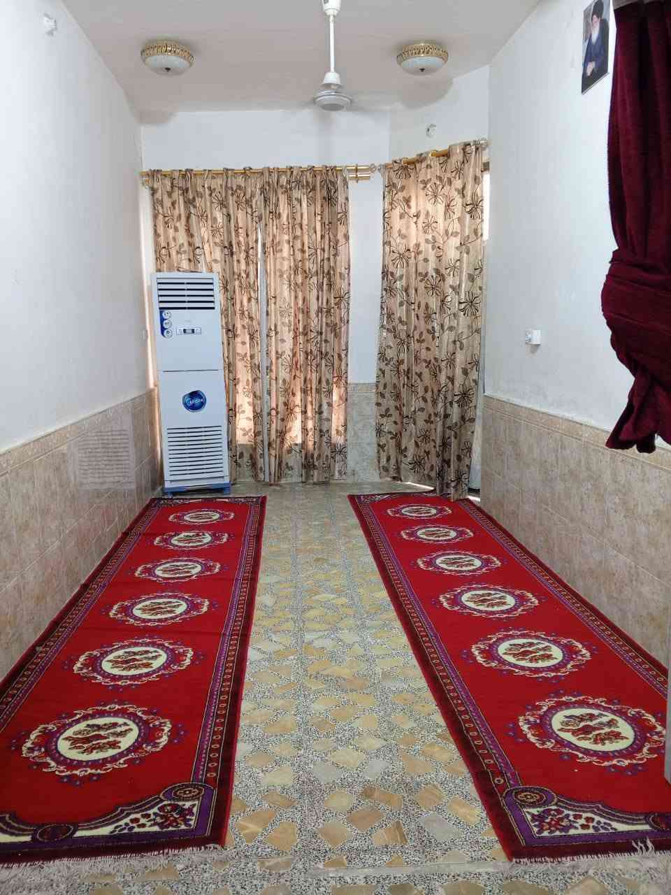 بيت للبيع حي الفرات مساحه ١٠٠ متر الواجه ٤ ونص طابقين عكاده قريب شارع المستوصف الاستفسار ***********
