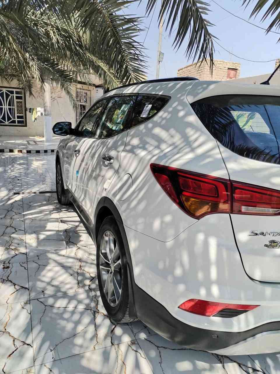 السلام عليكم هونداي سنتافية مديل 2016 خليجي فول مواصفات عده الفتحه كفاله عامه  فور ويل V6 سته سلندر كفاله عامه مكينه وكير وحداديه تخم تاير جديد رقم بصرة بسمنه السياره 
العنوان بصرة قرنه 
***********
بي واتساب
