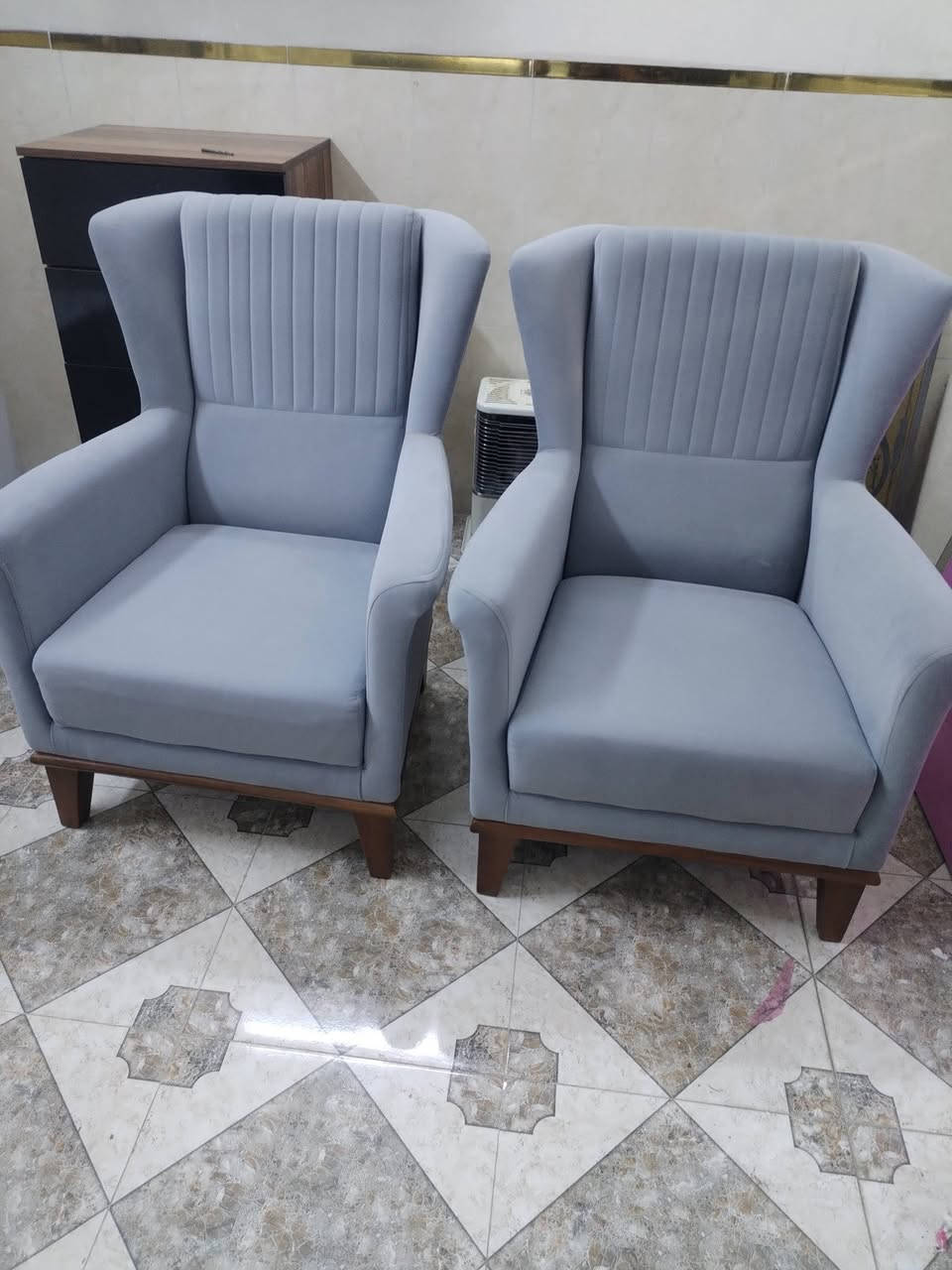 كراسي تركي عدد 2شهر مستعمل للستفسار ***********

