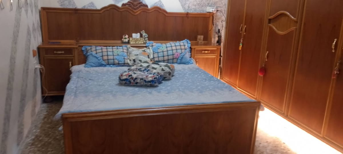 غرفه 5ابواب للبيع داخل خارج صاج غرفه مو سوكي تسكام رقم الهاتف *********** دوره ابو دشير
