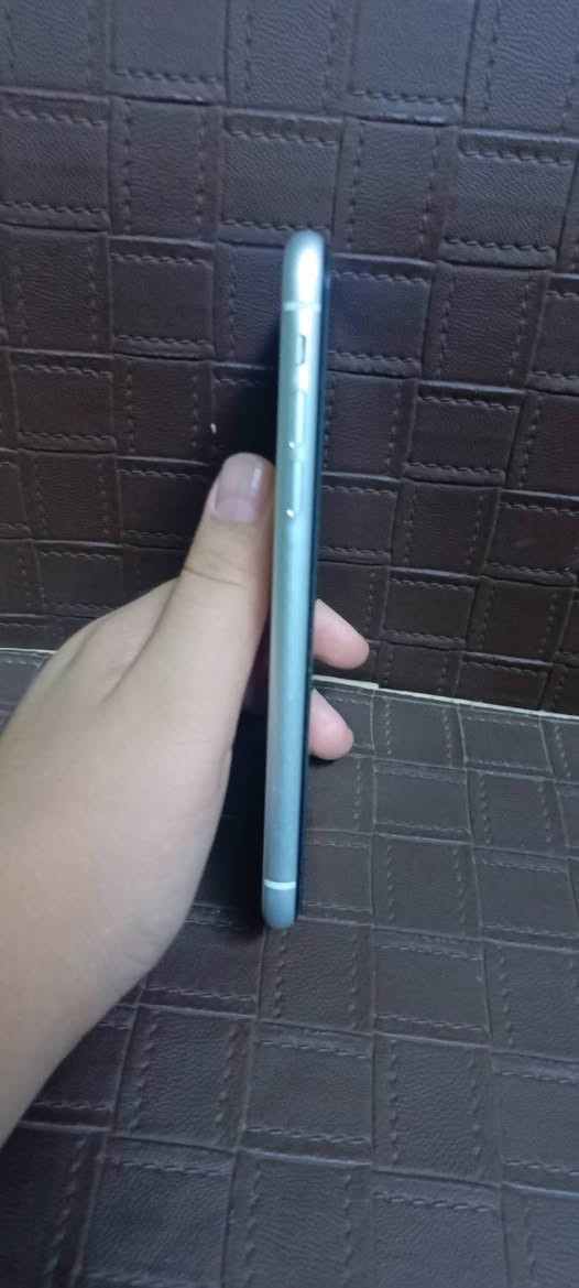 بسعر مناسبب🔥😴
👈للبيع فقط ايفون xr 
لون ابيض 🤍
ذاكره 64
تك سيم 
جهاز نضافه فول 100/98 
جهاز بلادي مامبدل بي شي ✅
كامراتو دمعه 👁
بطاريه78بلاديههه قطاره ✅
فيس ايدي برمجه يرادلو 🚫
جهاز شغال كاملل✅
(🚫جهاز يرادلو مغانطيس لكامره بس شغاله طبيعي) 
السعر 145 الف وبي مجال شي قليل لطيبين 🫵
مكاني موصل ايسر حي تحرير 
تواصل عل ***********
