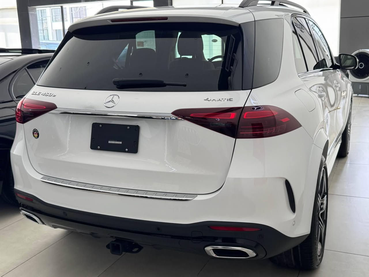 Mercedes benz Gle450e
موديل2024
فول مواصفات 
Img
5كاميرا
ناو كريمي
هايبريد وبنزين
دعامي بيشه وه ى صبوغه 
نرخ52000$
*********** أربيل, العراق
