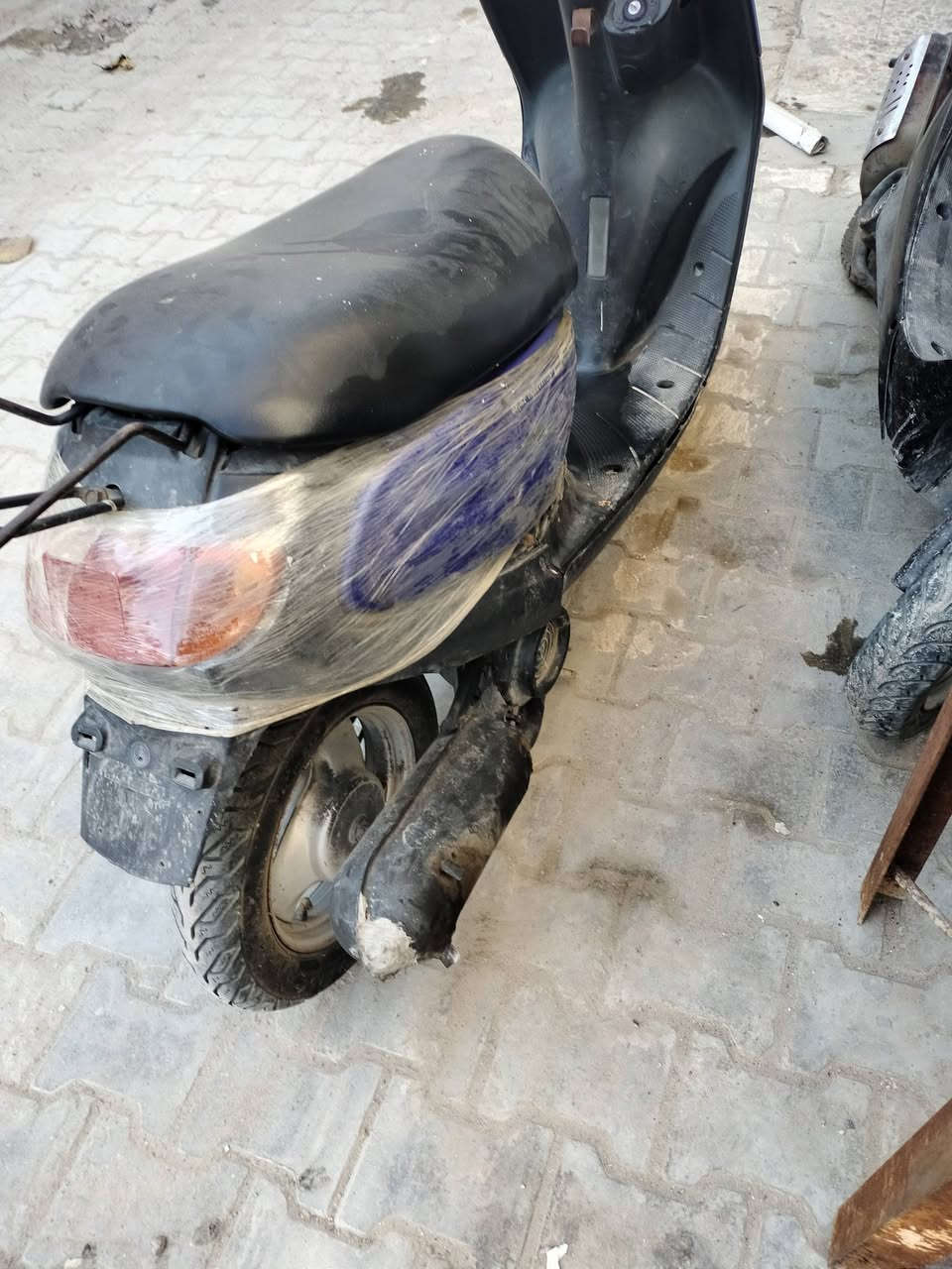 سلام عليكم دراجه ستين للبيع او مراوس سلف وهندر كهربيات شغاله سعر ميه وخمسين وبيه مجال ميه ماابيع عنوان حريه بغداد *********** ويتساب
