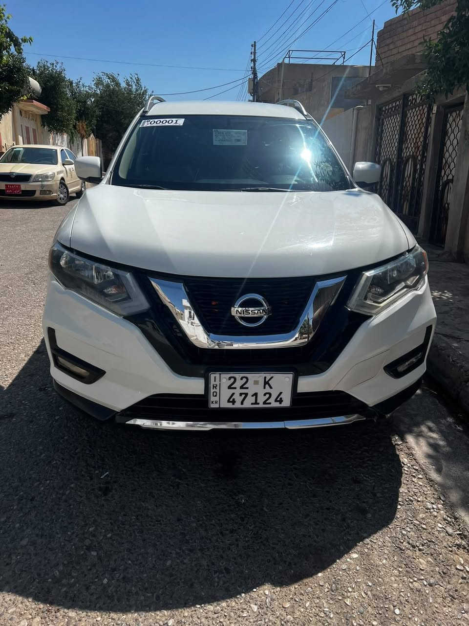 نيسان روج أمريكي S موديل  2017 AWD ابيض ثلاجي بدون صبغ  كلين  حجر ايرباك بشرط رقم سنويه جديد  سونر موجود  مكان سيارة عقره تلفون *********** كورك وتساب           مكان سيارة عقره سعر 148مجال قليل
