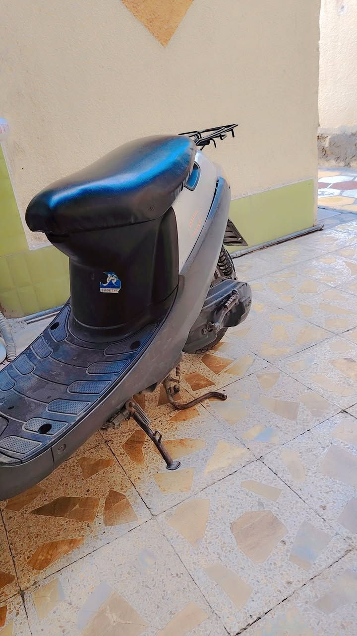 بتره خطين قفل اكسن ڱڵـه  شغاله وجاهزه الخير فول مفتوح فتح بستم اُصًلًي شرط  سلف هنرد واحد لايت اشاير  زوج تواير توني شادله اذ شراي 325 الخير شغاله مكاني ناصريه مركز ***********
