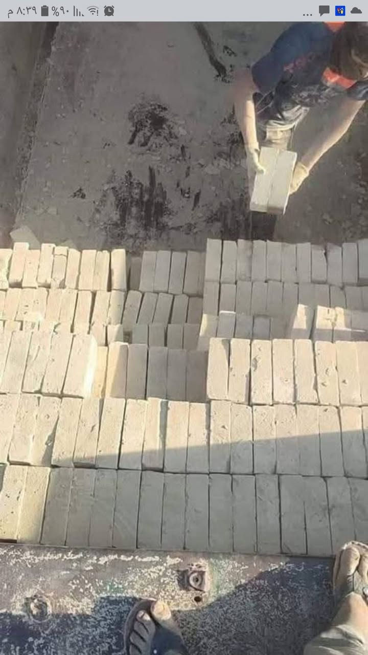 سلام عليكم يوجد لدينا طابوك بناء سكس طابوكه حلوه بيضه قويه سعر مناسب ***********
