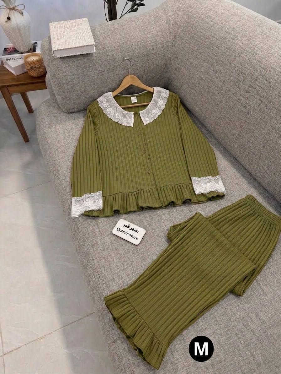 قياس ( M - L - XL ) 
السعر 96 الف
الدرزن 4 الوان على صور 
خامه مخمل قطن درجة اولى

جملة فقط 
للتواصل والاستفسار
***********
رابط قناة التلكرام 
https://t.me/llmissh

نص مكتوب في الصور:
- متجر قمر Qamar store M L
- متجر الديوانية
- Al Diwaniyah Store
- M