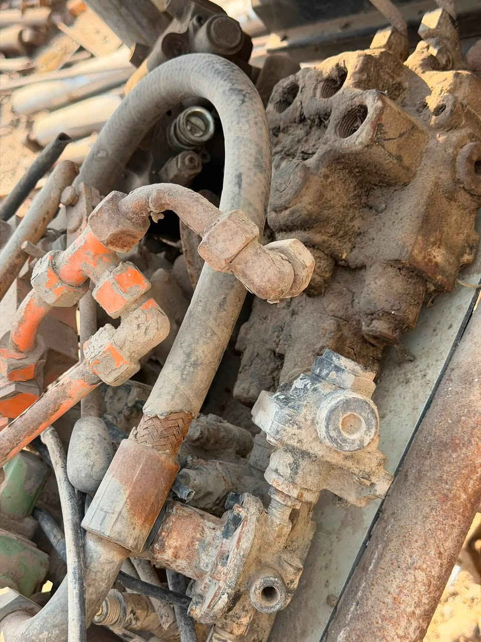 قطع غيار اتيكو والبي تفصيخ صور القطعه ودزها مكاني بغداد التاجي جسر المصابيح للاستفسار ***********
