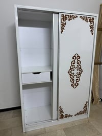 غراض مستعملة للبيع  كنتور بابين سلايد  ميز بلازما  مكتبة العنوان حي ال...