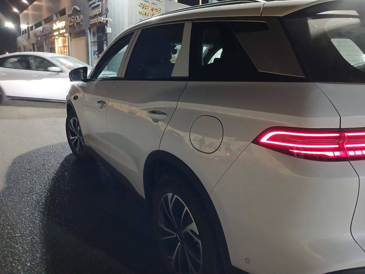 السلام عليكم
(BYD Song Pro DM-i)
 بي واي دي سونك برو 2025
هجينة شحن كهرباء مع وقود 
مع شحن ذاتي ... 
سيارة عاليه وعائلية
🔹 رقم بغداد انكليزي تحويل مباشر 
🔹 سيارة مكفولة كفالة عامة
🔹 فول عدا الفتحه 13 كامره 
🔹الشحن يمشي تقريبا 75 كيلوا 
🔹  أوتو بارك ... 
🔹 كرسي كهرباء 
🔹 حساسات داش كام
🔹 ماشية الكلي6000
🔹 غراضها كامله شاحنه 
🔹 السياره جديدة بعدها ع وضع الزيرو 
🔹مكان السياره كربلاء المقدسة 
🔹 للسعر 27.000 مليون

للتواصل عبر الهاتف او الواتس اب 

***********
