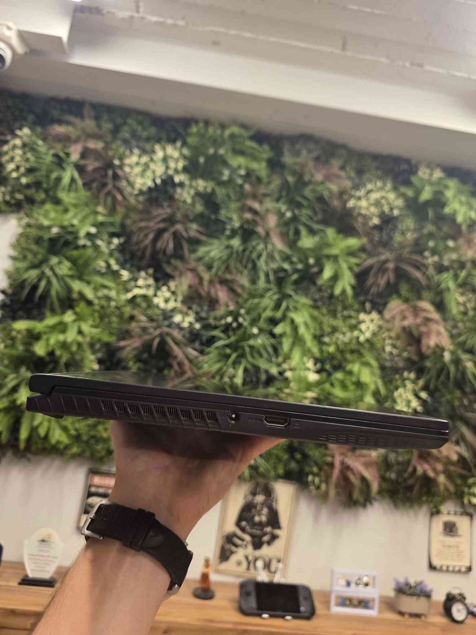 کوردی/ عربی

ئەگەر بەدوای لاپتۆپێکی خێرا و سووکدا دەگەڕێیت بۆ گەیم و مۆنتاژ، ئەم MSI Thinـە ئامادەیە:
🔹 مۆدێل: MSI Thin 16W1
🔹 پرۆسێسەر: Core i7-9750H
🔹 کارتی شاشە: RTX 2060 (6GB Dedicated)
🔹 هاردی خێرا: 512GB NVMe SSD
🔹 ڕام: 16GB DDR4
🔋 تەندروستی باتری: 92% (کاتی زۆر باش دەگرێت)
💵 نرخ: 850,000 دینار
عربی
إذا تدور على لابتوب سريع، خفيف ويتحمل شغل قوي وألعاب، هذا الـ MSI Thin هو الخيار المثالي:
🔹 الموديل: MSI Thin 16W1
🔹 المعالج: Core i7-9750H
🔹 كارت الشاشة: RTX 2060 (6GB)
🔹 الخزن: 512GB NVMe SSD
🔹 الرام: 16GB DDR4
🔋 صحة البطارية: 92% (تطول وياك)
💵 السعر: 850,000 دينار

Wareen store for Laptops 
Hewler sultan muzafar street 
شوێنی وەرین بۆ لاپتۆپ 
هەولێر شەقامی سوڵتان موزەفەر 
محل ورين للابتوبات 
اربيل شارع سلطان مظفر 
*********** أربيل, العراق
