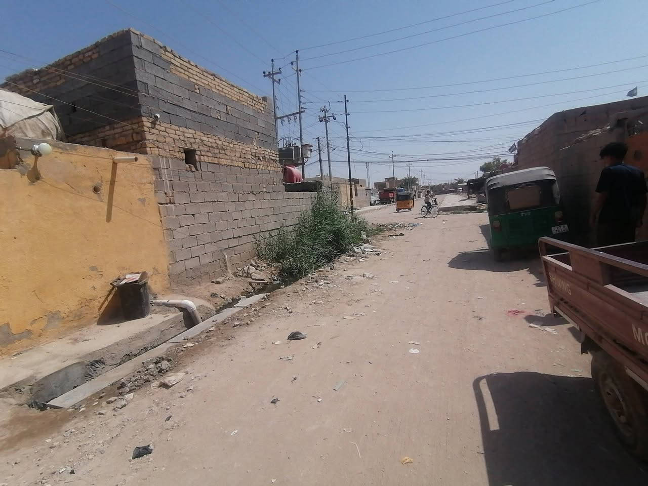 بيت مساحته 140متر بحي العسكري  يبعد عن طابو 20متر  بسعر مناسب جدا
تصال عل هاذا الرقم***********
