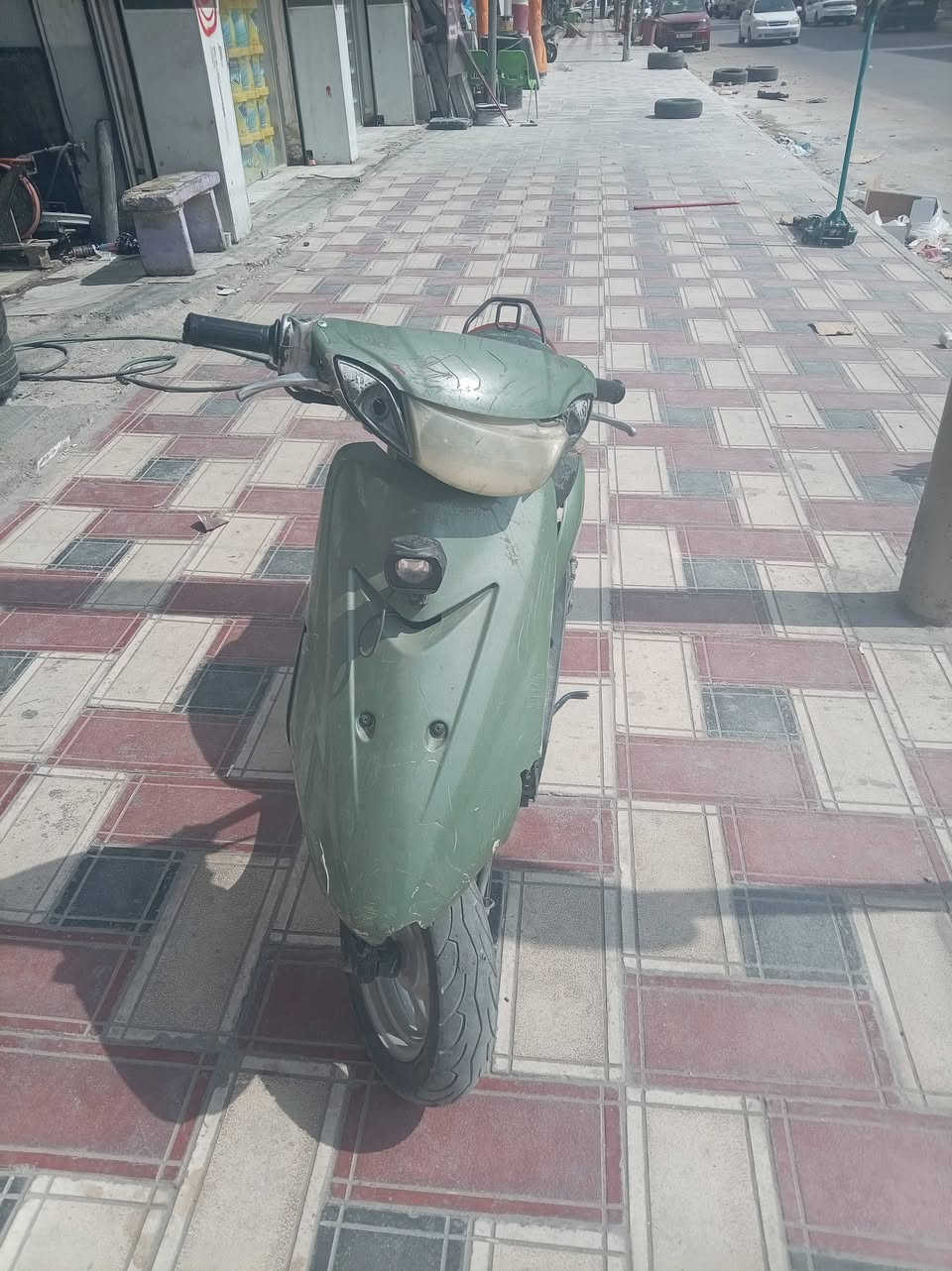 دراجه لبيع كلشي مبيخ شغاله هندر وسلف 225 وبيها مجال مكان ناصريه شرع 20/رقم ***********
