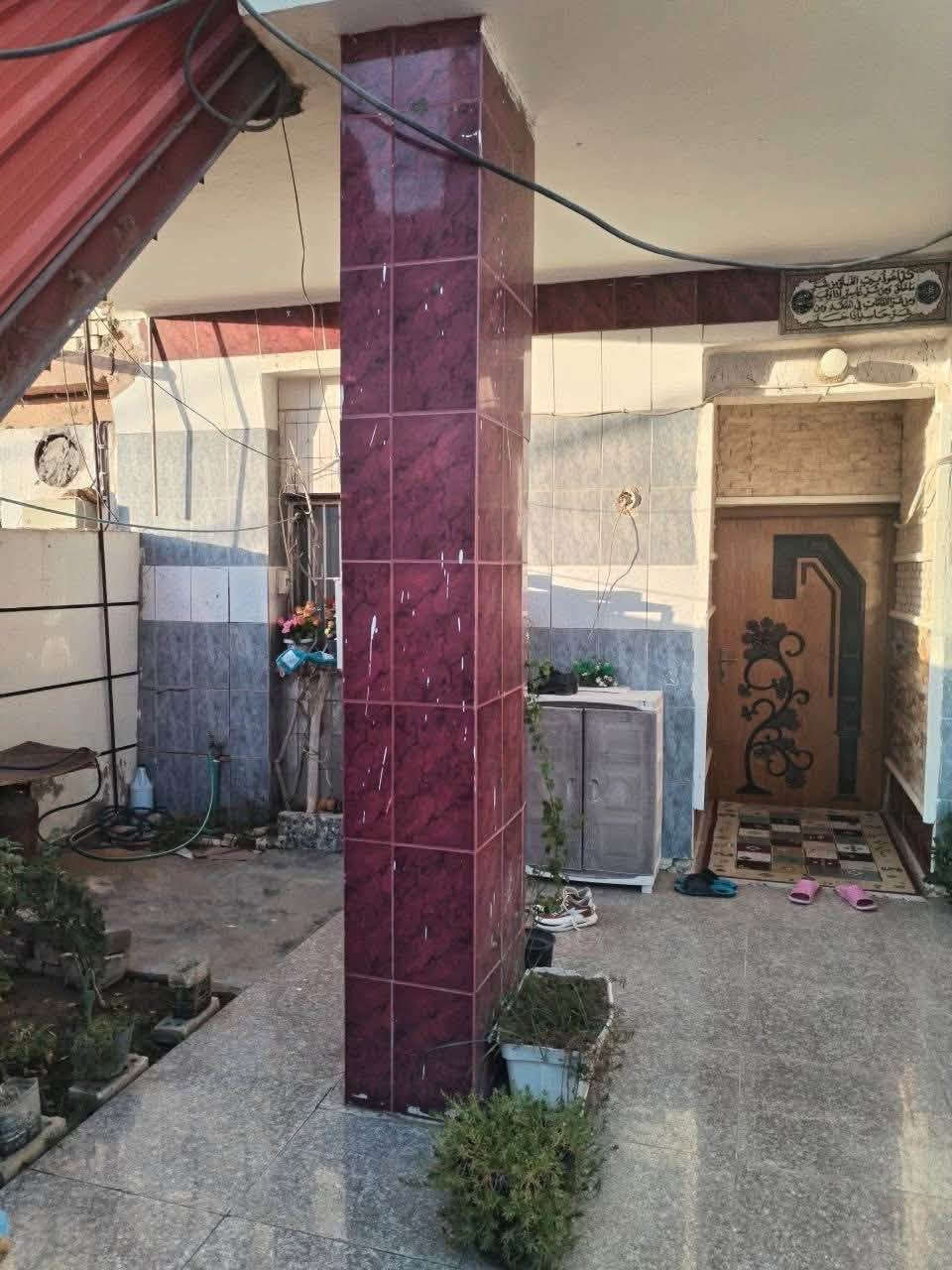 🏡 بيت للبيع – حي الموظفين / المسيب
📄 طابو صرف
📐 المساحة: 300 م²
🏠 البيت يتكون من طابقين
✨ المحتويات:
 •5 غرف
 •2 مطبخ
 •استقبال
 •هول
 •مجمع صحيات
📌حديقة
  
💰 السعر على الخاص
📞 للتواصل: ***********
🏢 مكتب عقار أهالي المسيب
حي المعلمين الثالثة – قرب جامع محمد الجواد
