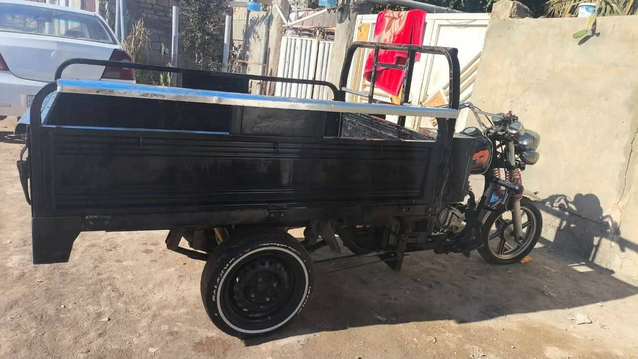 نجف مناذره • موديل ٢١ • رقم ابيض