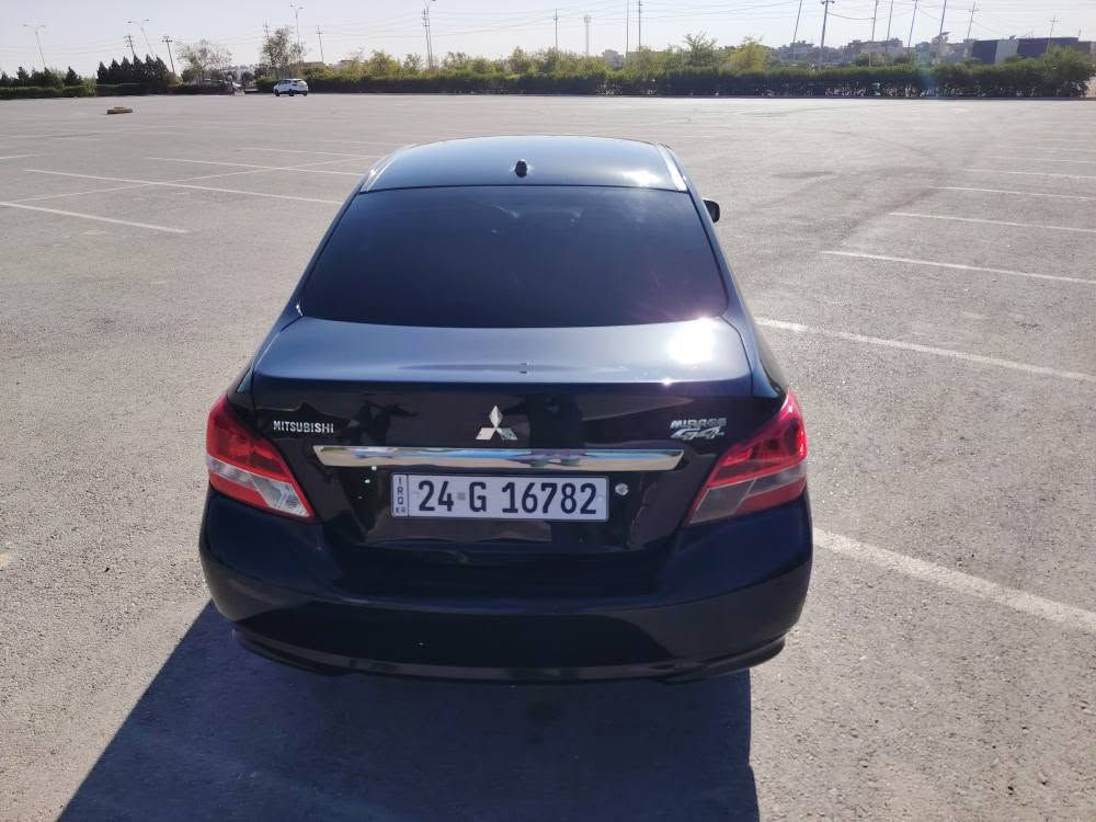 میراج  2019 بی لیدانە بی بۆیاخە لۆکە
مواسەفات فول لیمیتید
بێ لێدان بی بۆیاخە ڕەقم و سنەوی تازیەتا2030بناوی خۆمە سەیارک کوشن سپیە
کوشن هیتەرە٨ ئێرباگ
تەعدیل سورحەیە دژە خلیسکە
سیستەم ECO بەنزین کەم سەرف دەکات
گێڕ و مەکینە بە شەرتە نرخی83$وەرەقە ومجال3وەرەقەغەرامەی لە سەرە ئیدمەوە
ژ.م۰۷٥۰٨٤۳۳٨۳۷ شوین هەولیر أربيل, العراق
