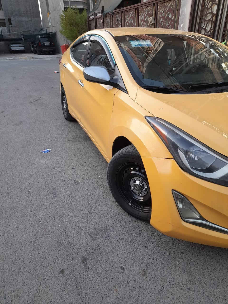النتراموديل٢٠١٦ سياره جديده تخم تايرات صدر جديد منضومه تبريد جديده محرك١٨٠٠ دوش سعره ٩٥وبيه مجال بكان السياره الغزاليه بسمي مصفره هيئه رقمي***********
