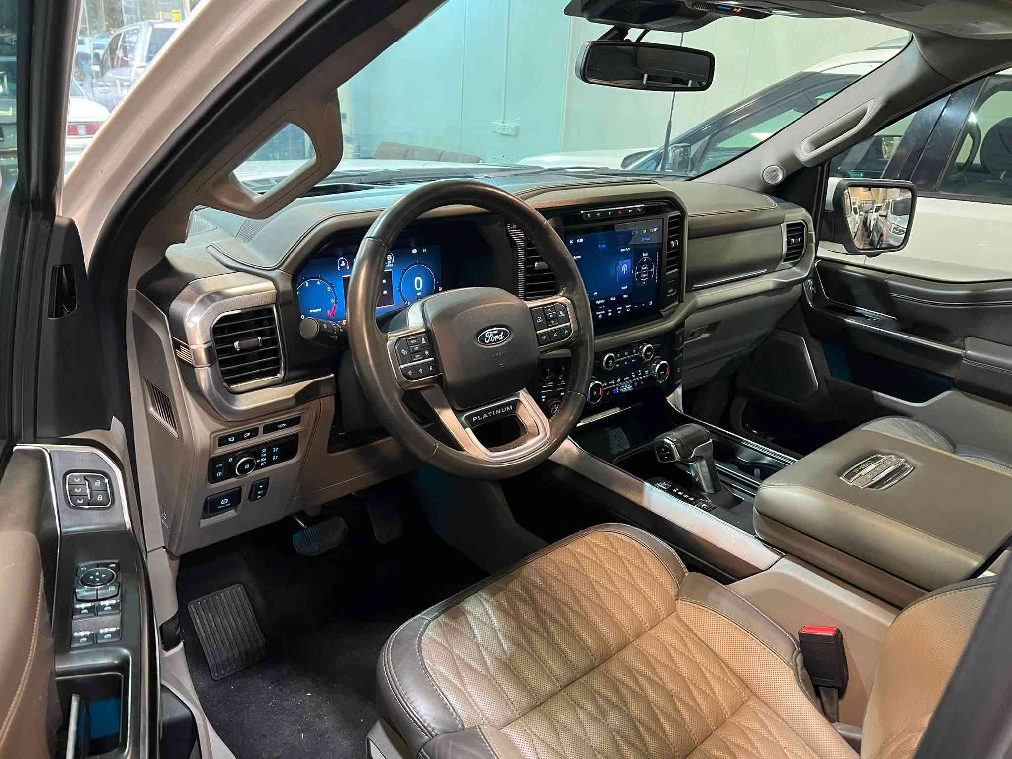 FORD F150 PLATINUM 3.5 HYBRID 

موديل: 2024
وارد: امريكي
رؤيشتن: 36,000مايل
نرخ: 45,000$
مؤبايل📞: ***********
***********
ناونيشان:هةولير _معرض هاشم للسيارات 
شةقامي ١٠٠م بةرامبةر دائيرةي گمرگ سيارات

‏HASHM_FOR_CARS___هاشم للسيارات 

موديل: 2024
وارد: امريكي
ماشي: 36,000مايل
السعر: 45,000$
تلفون📞: ***********
***********
العنوان:اربيل _معرض هاشم للسيارات 
شارع ١٠٠م مقابل دائرة كمرك سيارات 

‏HASHM_FOR_CARS___هاشم للسيارات

نص مكتوب في الصور:
- 98547445X