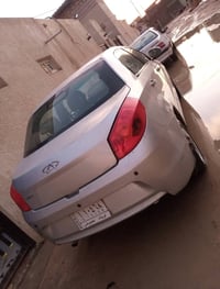 شيري فلوين • ٢٠١١ • مكينة محتاجة