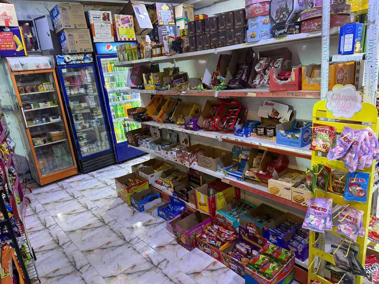 محل ماركت • حي الواسطي • ٥ ثلاجات