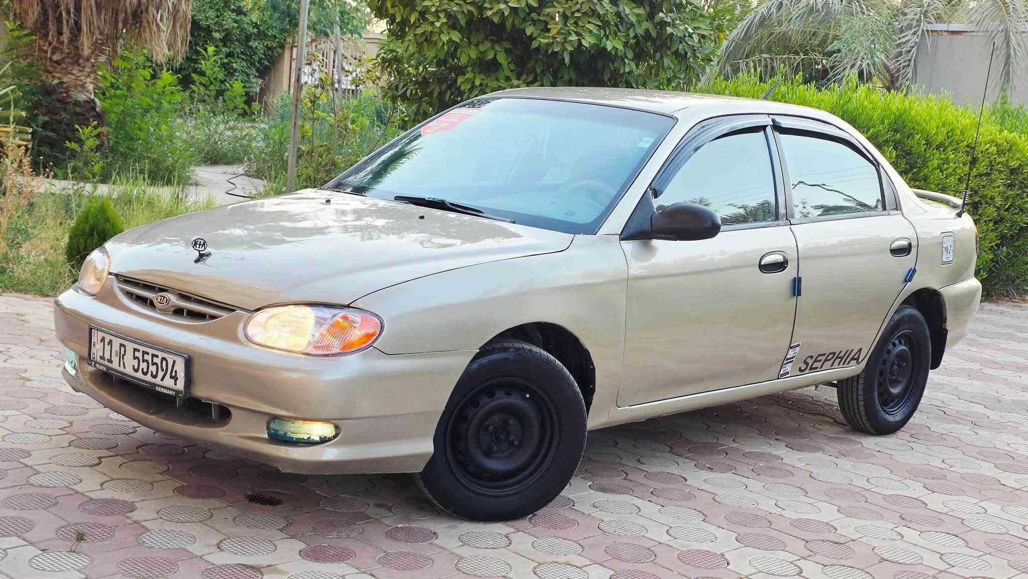 سلام عليكم 

***********

كيه سيفيا موديل 97 محرك بلاد كير عادي 

بدون ضربه مصبوغه عام فقط لجماليه رقم بغداد انكليزي باسمي شرط التحويل سنويه لحد 2031جديده هزه جديده

التفاصيل ~~~~~~~~~~~~~~~~

كيرو محرك شرط لاصرف لابخار 

تبريد ثلج 

تخم تايرات جديد 

شاشه 

صدر امامي خلفي جديد 

باتري جديد 

اربع جامات كهرباء شغال 

دوشمه كاعيه وكوشنات جديد 

كهربائيات كلهه شغاله بدون اي نقص 

مكان سياره كركوك /  سعرهه ----38 كركوك, العراق
