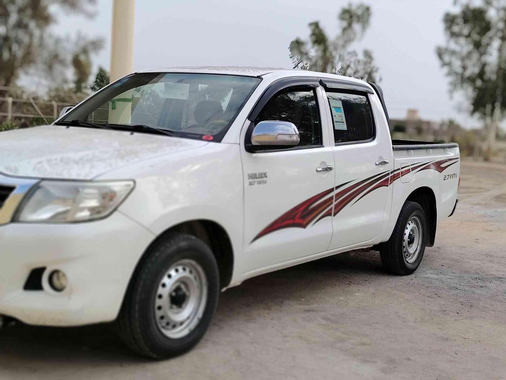 هايلوكس • ٢٠١٤ • الطليعة