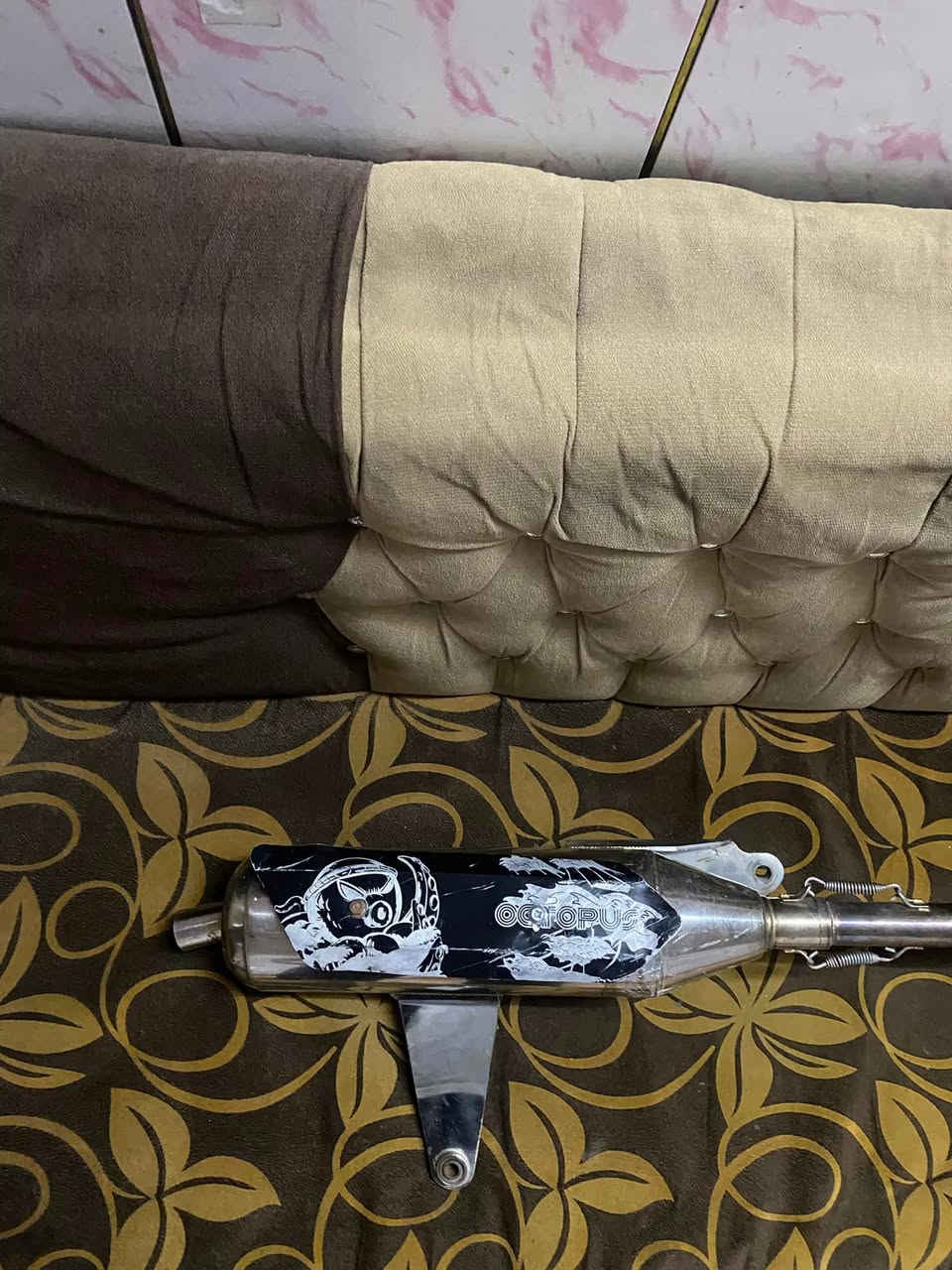 قطع غيار • عليه مجال