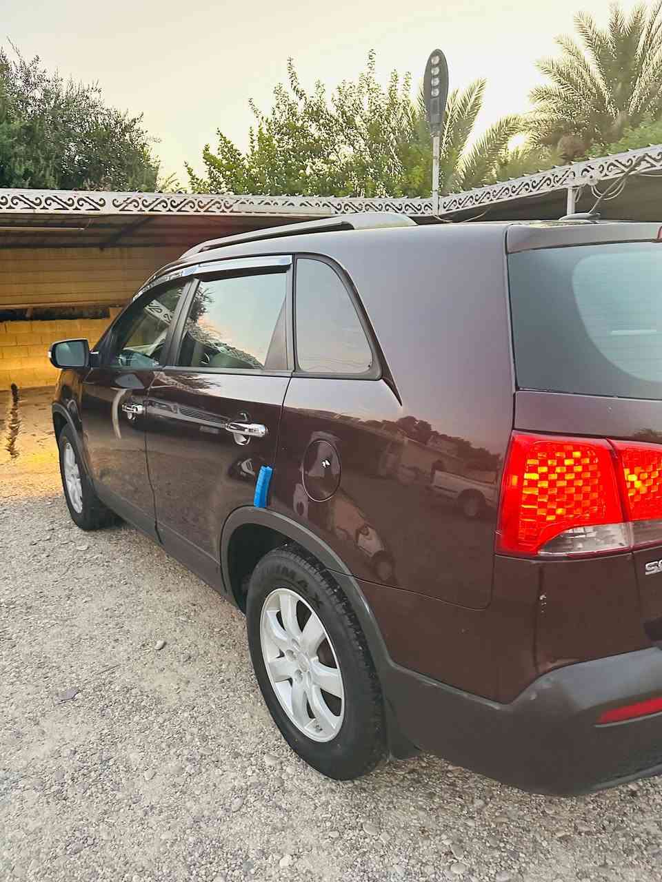 السلام عليكم 
بسعر مناسب 108 بي مجال بسيط
سورنتو 2011 محرك 2400 دوش 
خمسه راكب 
بيه ثلاث قطع صبغ 
رقم بغداد تحويل مباشر
للاستفسار ***********
