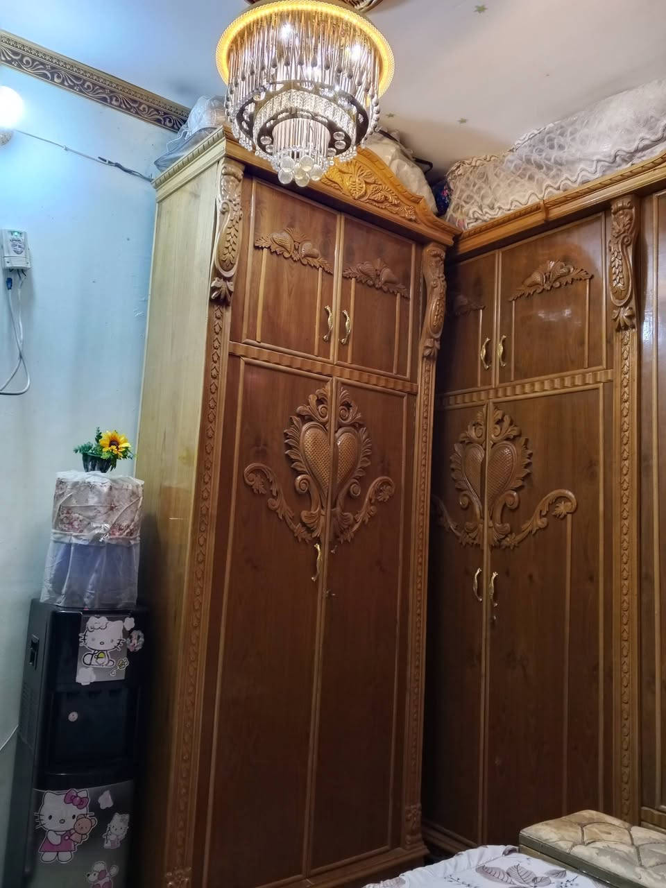 السلام عليكم غرفه اخشاب مستعمل للبيع نضيفه مثل متشوفون المكان بغداد الشعب ***********
