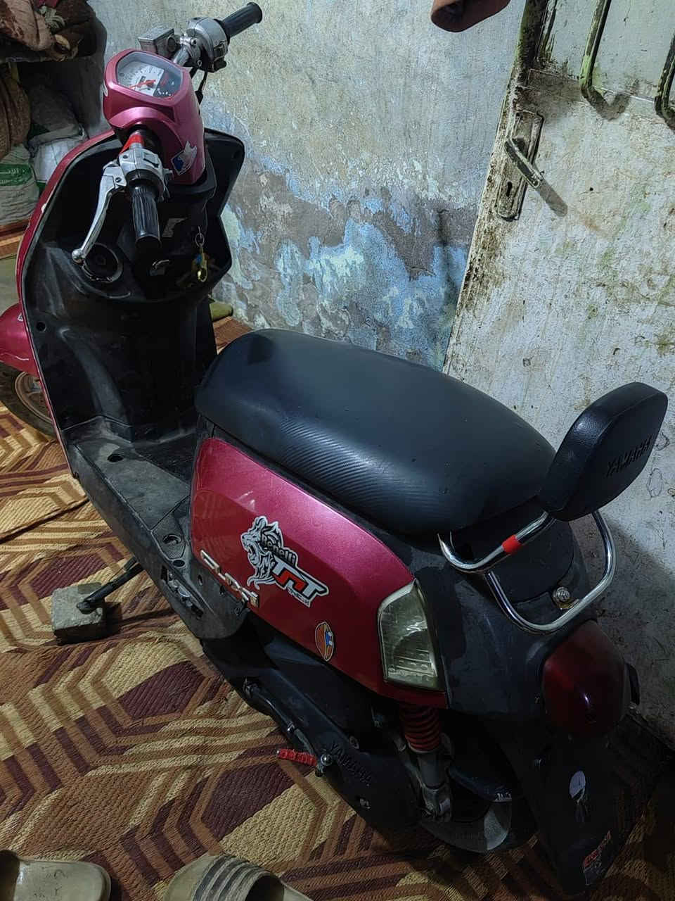 بوليس • سلف وهندل • مستعجل