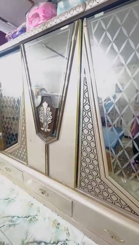 غرفة • جديدة • للبيع