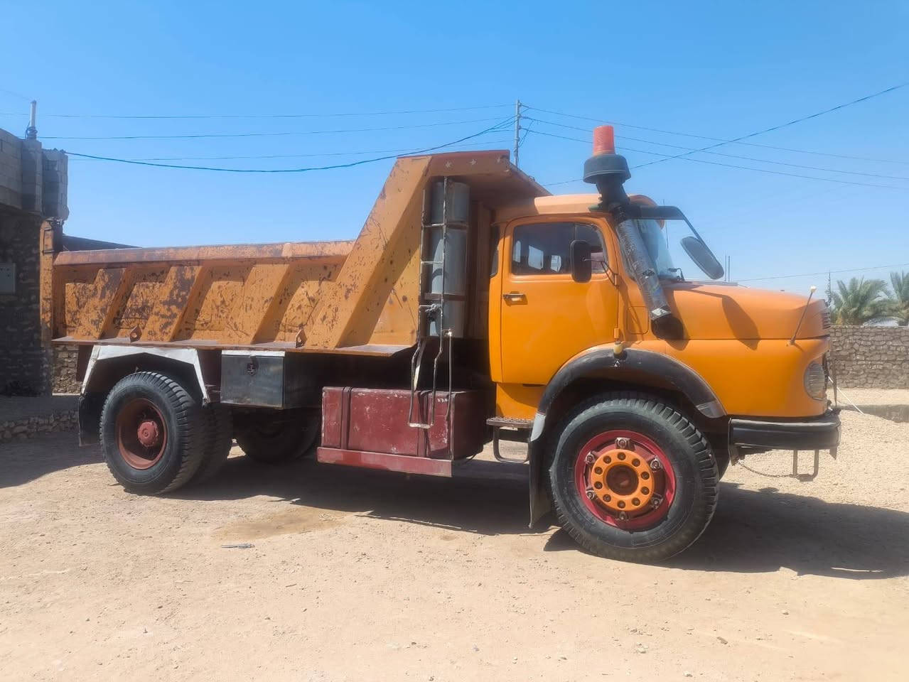 اقجم مايلر موديل 1981 رقم بغداد ألماني سنويه باسم صاحبه الشرعي  شاصي شعار كمرك محرك ٥٥ كير ٢٥ شاصي مكفول السعر ٣٨ مليون وبيه مجال بسيط الاتصال على الرقم الموجود ***********
