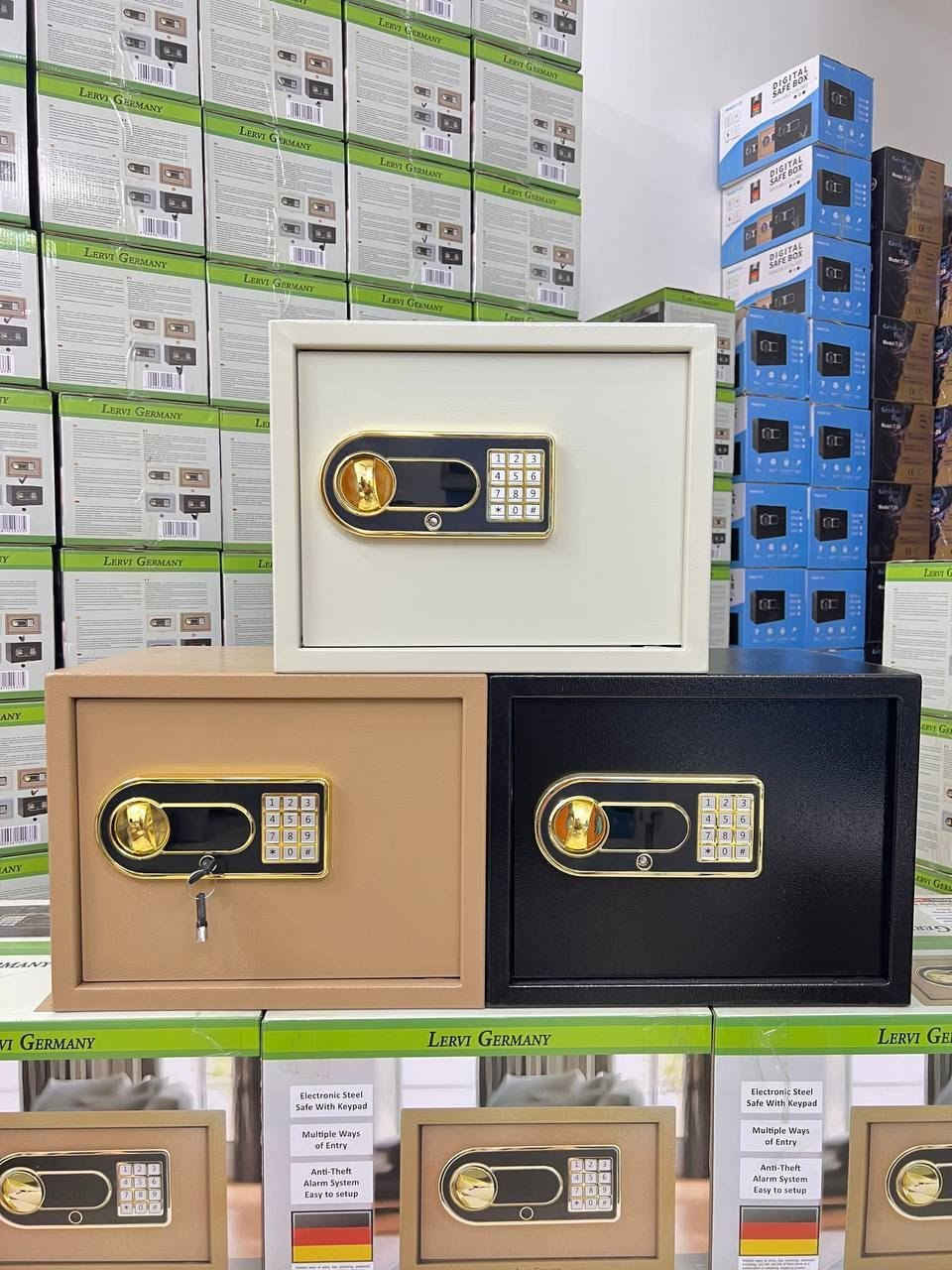 عرض 40 ارتفاع 30 عمق 30وزن 8 كيلو 
تحتوي على مغذي خارجي وشاشة والسعر تنافسى 65 والتوصيل مجاني جميع محافظات العراق للحجز والاستفسار مراسلة واتساب *********** 📞 بعقوبة, ديالى
