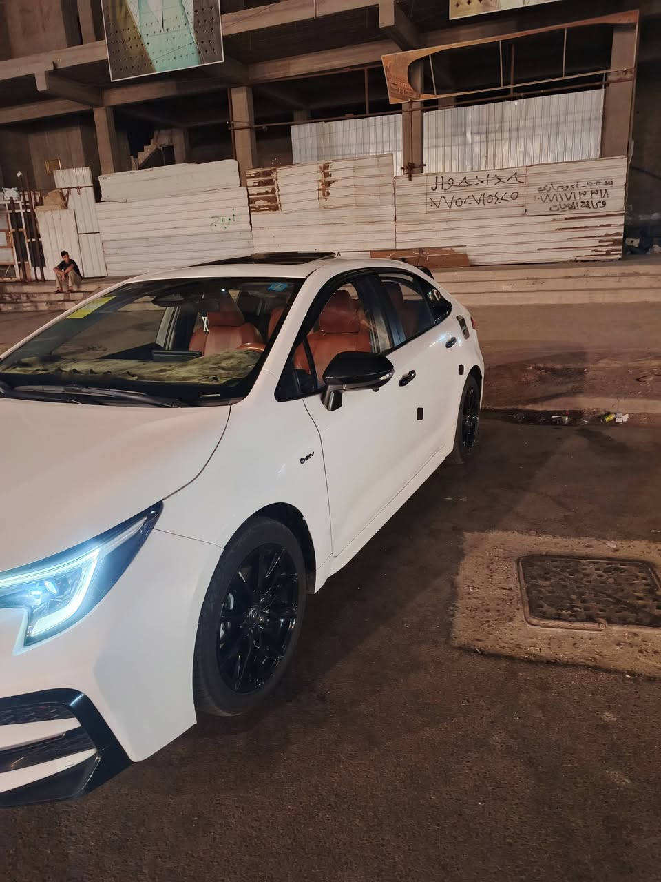 ‏سلام عليكم   بيع مستعجل
‏السعر. 160وبيه مجال حك الجيه🔥🔥
‏كورلا  خليجي شكل الامريكي  هايبرد s بلاك ادشن  موديل2025 السيارة ماشية 40 السيارةجديدة بمعنى الكلمة  مكاني بغداد  للستسفار***********  
‏
‏لمواصفات📍
‏داخل مشمشي جلد + كشن السايق كهرباء 
‏‏حساس امامي + حساس خلفي  
‏بصمه
‏‏مكينه 1800 هايبرد شحن ذاتي
‏‏سلايت
‏‏رادار + تحديد مسار طريق + قيادة ذاتيه 
‏‏قرائة علامات الطريق المرورية
‏‏بصمة تشغيل + دخول ذكي  يدة الباب 
‏‏هاندر بريك بصمة + اوتو هولد 
‏‏  
‏‏شاشه اربع كامرات +تبريد بيانو + كامره خلفيه دوارة 
‏‏تبريد قطعتين 
‏‏لايت زينون
‏تحكم ستيرن جهتين
‏زرع لد داخلي 
‏كاعيه مغلفه داخله + جنطه
